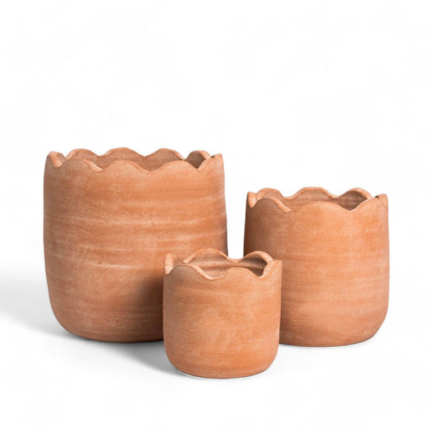 Wavy Large Floor Terracotta Planter