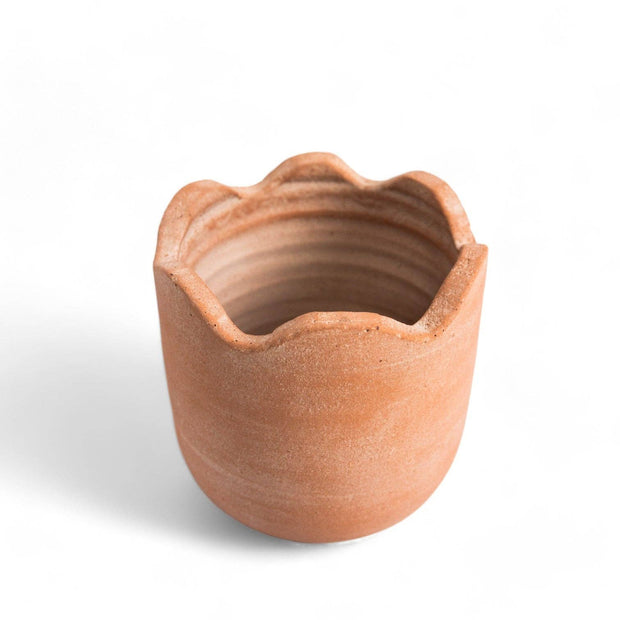 Wavy Large Floor Terracotta Planter