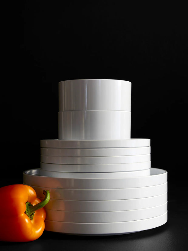Max 1 Dinnerware Set