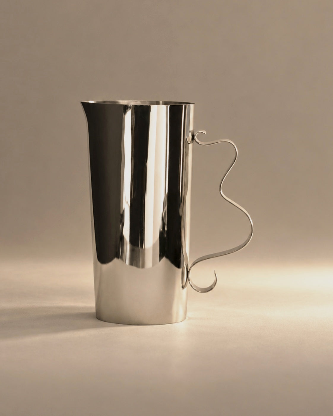 Squiggle Pitcher studio photo
